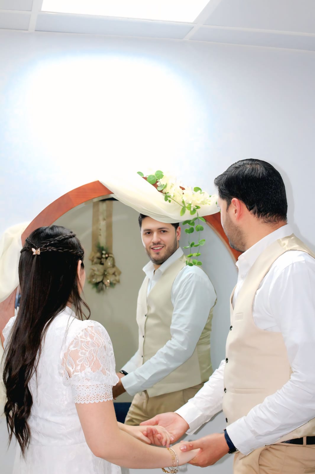 A photo from Efra and Susi's wedding gallery.